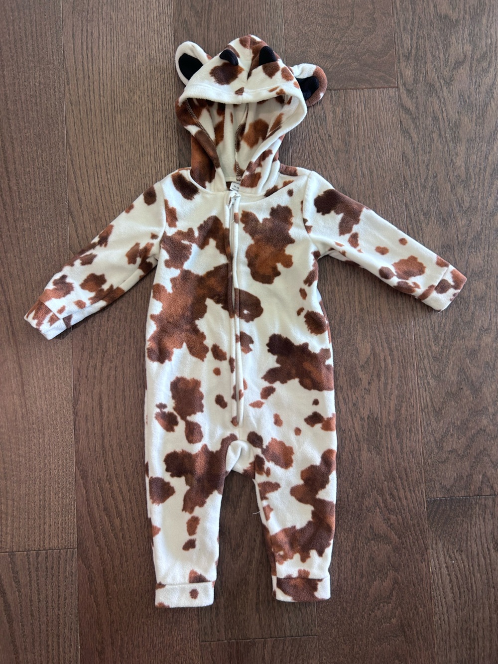 Old Navy Size 12-18 month Cow Fleece Bunting Suit Costume